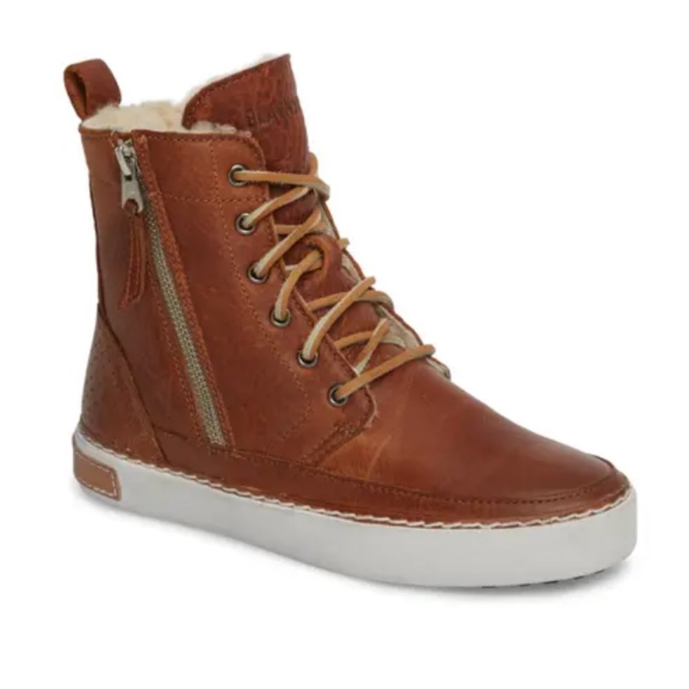 Blackstone CW96 Genuine Shearling Lined Sneaker Boot (size 39)